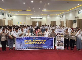 Polda Kepri Tanamkan Budaya Tertib Lalu Lintas Melalui “Police Goes To School” di SMK Ibnu Sina Batam