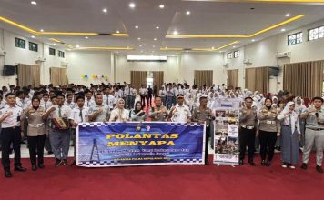 Polda Kepri Tanamkan Budaya Tertib Lalu Lintas Melalui “Police Goes To School” di SMK Ibnu Sina Batam