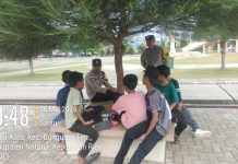 Bhabinkamtibmas Polsek Bunguran Timur Intensifkan Pengamanan dan Patroli di Pantai Piwang