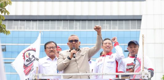 Kemnaker Siapkan Tim Khusus Tindaklanjuti Perselisihan Hubungan Industrial di PT Epson