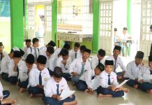 IJTI Kepri dan Humas Polres Lingga Sosialisasikan Lomba Hari Bhayangkara ke-80 di Pondok Pesantren Baitul Qur’an