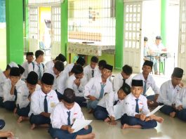 IJTI Kepri dan Humas Polres Lingga Sosialisasikan Lomba Hari Bhayangkara ke-80 di Pondok Pesantren Baitul Qur’an