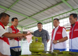 Komisaris Utama dan Direktur Kelembagaan & Kepatuhan Pertamina Patra Niaga Tinjau Infrastruktur Energi di Sumatera Barat