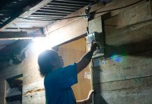 Tembus Medan Berat, PLN Hadirkan Listrik 24 Jam untuk 1.396 Rumah Tangga di Pegunungan Arfak, Papua Barat