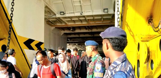 Babinterau Lanud Raden Sadjad Natuna Hadirkan Pelayanan Humanis Melalui Pengamanan Pelabuhan Penagi