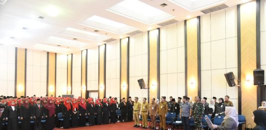 Lantik 215 Kepala Sekolah, Bupati Kasmarni Tegaskan Zero Tolerance terhadap Pungli PPDB