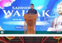Camat Lingga Hadiri Perayaan Waisak di Daik Lingga, Ajak Jaga Kerukunan dan Doakan Korban Musibah