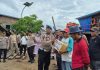 Jelang HUT Bhayangkara ke-80, Polsek Daik Lingga Berbagi dengan Buruh Pelabuhan
