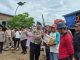 Jelang HUT Bhayangkara ke-80, Polsek Daik Lingga Berbagi dengan Buruh Pelabuhan