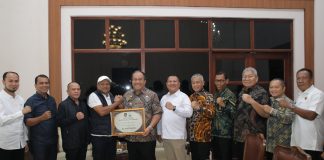 Bupati Asahan Serahkan Bantuan Rp30 Miliar untuk Percepat Pemulihan Pascabencana di Bireuen