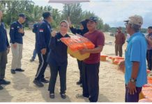 Kejaksaan Hadir untuk Masyarakat, Wakajati Kepri Pimpin Bakti Sosial bagi Nelayan Natuna