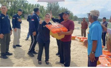 Kejaksaan Hadir untuk Masyarakat, Wakajati Kepri Pimpin Bakti Sosial bagi Nelayan Natuna