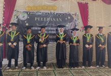 MDT Al-Huda Air Lengit Lepas 9 Santri, Bekali Generasi Muda dengan Ilmu Agama dan Akhlak