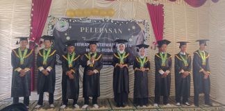 MDT Al-Huda Air Lengit Lepas 9 Santri, Bekali Generasi Muda dengan Ilmu Agama dan Akhlak