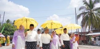 Tunjukkan Dukungan Penuh, Bupati Siak Pimpin Barisan Kafilah di Pawai Ta’aruf MTQ