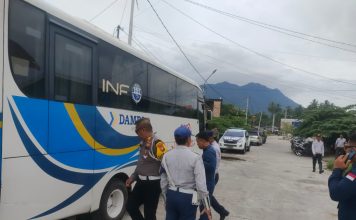 Kasatlantas Polres Natuna dan Dishub Cek Kelayakan Bus Damri, Pastikan Aman Beroperasi