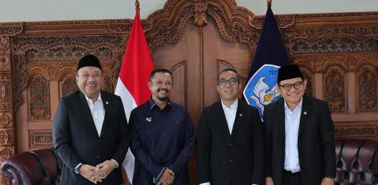 Azhari Lobi Pemerintah Pusat, Fakultas Sains dan Teknologi Maritim Buteng Diharapkan Segera Berdiri