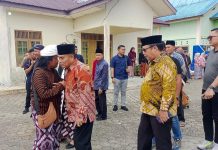 Dukung Pelestarian Tradisi, Mustamin Bakri Hadiri Pawai Budaya dan Grebek Gunungan di Desa Tapau
