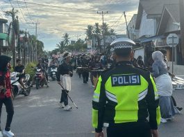 Dukung Kelancaran Pawai Ta’aruf SMAN 2 Bunguran Timur, Satlantas Polres Natuna Siagakan 16 Personel