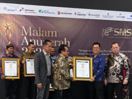 Bupati Anambas Dato’ Aneng Raih Anugerah Tokoh Inspiratif Nasional SMSI 2026 di Gedung Dewan Pers
