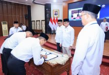 Lantik 10 Pejabat, Menaker Tekankan Penguatan K3 dan Tata Kelola yang Akuntabel