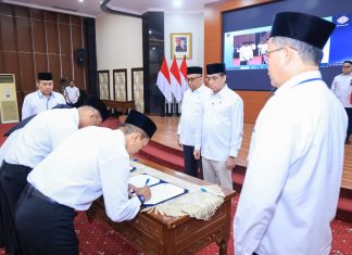 Lantik 10 Pejabat, Menaker Tekankan Penguatan K3 dan Tata Kelola yang Akuntabel