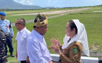 Menko Polkam Kunjungi Natuna, Bupati Cen Sui Lan Sampaikan Keluhan Tingginya Biaya Transportasi dan Rentang Kendali