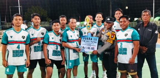 Merajut Kebersamaan Lewat Olahraga, Polisi Kawal Semifinal RW Cup di Gunung Durian