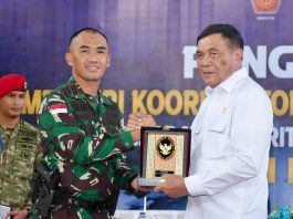 Menko Polkam Sambangi Yonkomposit 1/Gardapati Natuna, Kobarkan Semangat Pengabdian Prajurit Perbatasan