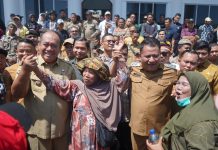 Masyarakat Bandar Pulau Demo Tuntut Perbaikan Jalan, Bupati Asahan Temui Massa dan Janji Tindak Lanjuti