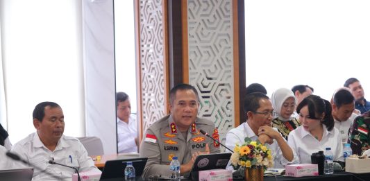 Perkuat Sinergi Pembangunan Daerah, Kapolda Kepri Hadiri Kunjungan Kerja Spesifik Komisi II DPR RI