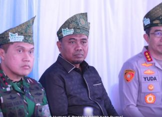 Dukung Pembangunan, Ketua DPRD Kota Dumai Hadiri Peresmian Jembatan Merah Putih