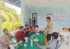 Hadir Ditengah Masyarakat, Bhabinkamtibmas Polres Natuna Dampingi Pemilihan Ketua RW dan RT di Desa Pengadah