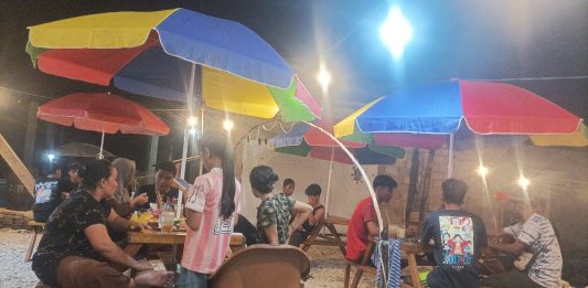 Malam di Desa Nyamuk, Tempat Lelah Berlabuh dan Suara Pengunjung Mengalun