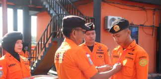 Perkuat Kesiapsiagaan Personel, Kantor SAR Natuna Gelar Latihan di Perairan
