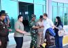 Danlanud Raden Sadjad Antar Keberangkatan Danlanal Ranai ke Tempat Tugas Baru