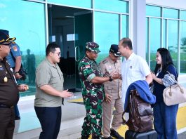 Danlanud Raden Sadjad Antar Keberangkatan Danlanal Ranai ke Tempat Tugas Baru