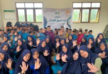 Cegah Bullying Sejak Dini, Bhabinkamtibmas Bandarsyah Edukasi Siswa SMP IT Natuna Insan Qur’ani