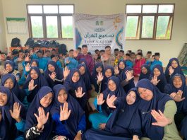 Cegah Bullying Sejak Dini, Bhabinkamtibmas Bandarsyah Edukasi Siswa SMP IT Natuna Insan Qur’ani