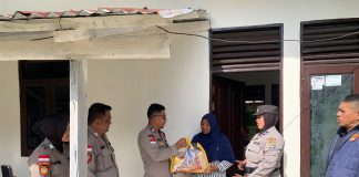 Polsek Bunguran Timur Gelar Jumat Berbagi dan Kunjungan Warakawuri, Wujud Kepedulian kepada Keluarga Purnabakti Polri