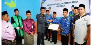 Perkuat Sektor Pendidikan, Sekda Lingga H Armia Lantik 4 Kepala Sekolah