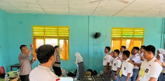 Lewat MPLS, Bhabinkamtibmas Serasan Timur Edukasi Pelajar Tentang Bullying dan Kenakalan Remaja
