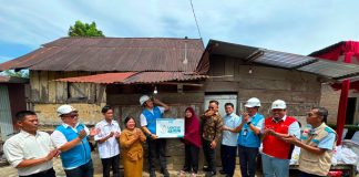 PLN UP3 Pematangsiantar Hadirkan Terang dan Kepedulian, GM PLN UID Sumut Nyalakan 13 Sambungan Listrik Gratis dan Salurkan Bantuan Xtra Care