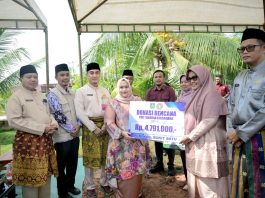 Bupati Bengkalis Serahkan Bantuan Untuk Korban Puting Beliung di Desa Api-Api, Tegaskan Pemerintah Hadir Di Tengah Masyarakat