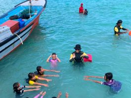 SAR Natuna Latih Pelajar di Pulau Terdepan Berenang dan Kenalkan Keselamatan Maritim Sejak Dini