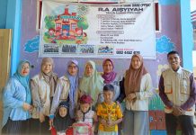 LAZISMU Baubau Salurkan Program School Kit untuk Dukung Pendidikan Anak