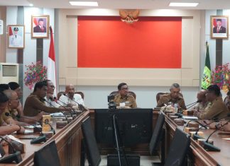 Sekda Boy Wijanarko Pimpin Rakor Stabilitas Harga Minyak Goreng, Subsidi Transportasi Dievaluasi