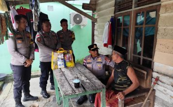Polsek Bunguran Timur Salurkan Bantuan Sembako dan Perkuat Silaturahmi Melalui Sambang Warga di Ranai Kota