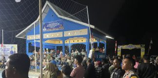 Hingga Dini Hari, Polsek Bunguran Timur Hadir Mengawal Semangat Sportivitas di Open Turnamen HUT ke-108 Desa Kelanga