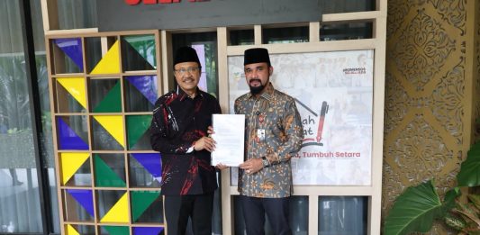 Bupati Al-Farlaky Temui Menteri Sosial, Perjuangkan Jadup Korban Banjir Aceh Timur